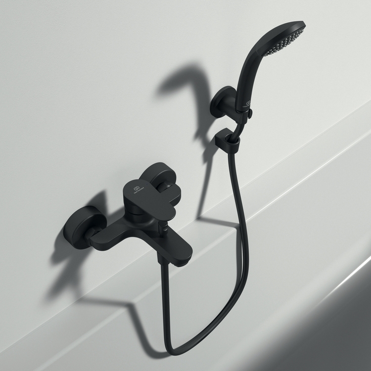 Смесител стенен за вана с аксесоари Cerafine O